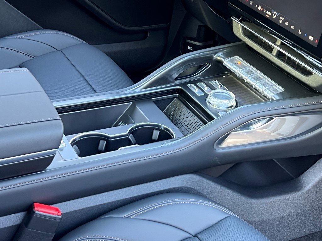 New 2026 Lincoln Nautilus Premier w/ Equipment Group 102A image 11