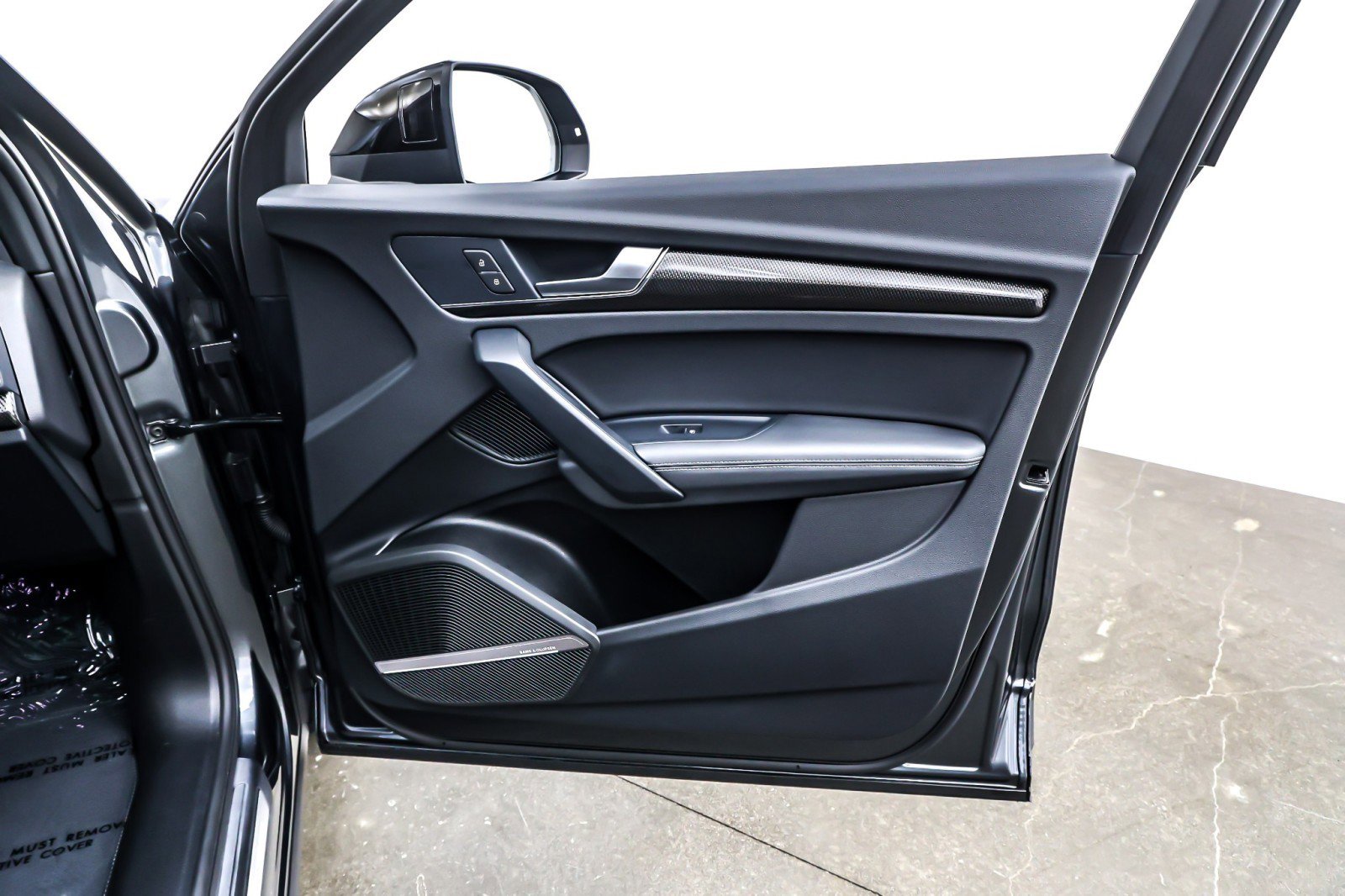 Used 2024 Audi SQ5 Premium Plus w/ Premium Plus Package image 25