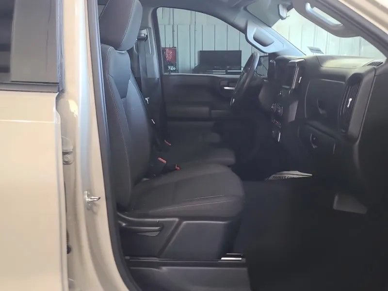 Used 2022 Chevrolet Silverado 1500 Custom Trail Boss AWD/4WD image 11