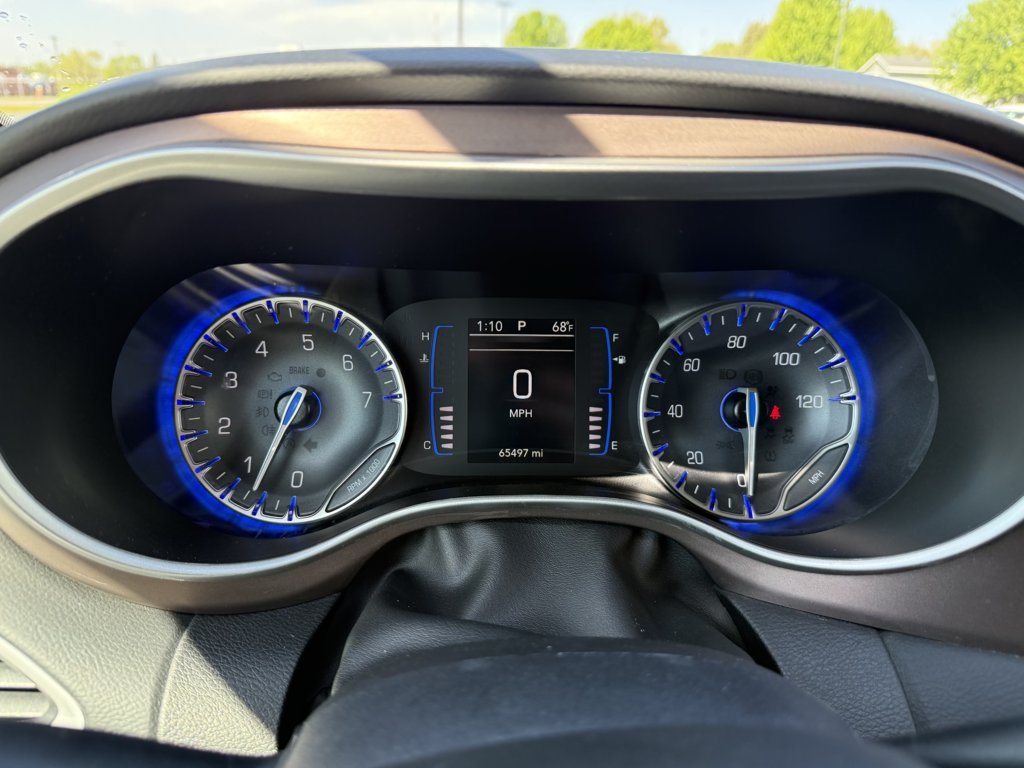 Used 2023 Chrysler Voyager LX FWD image 22