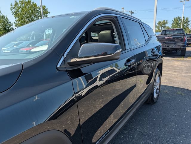 Used 2022 GMC Terrain SLT AWD/4WD image 4