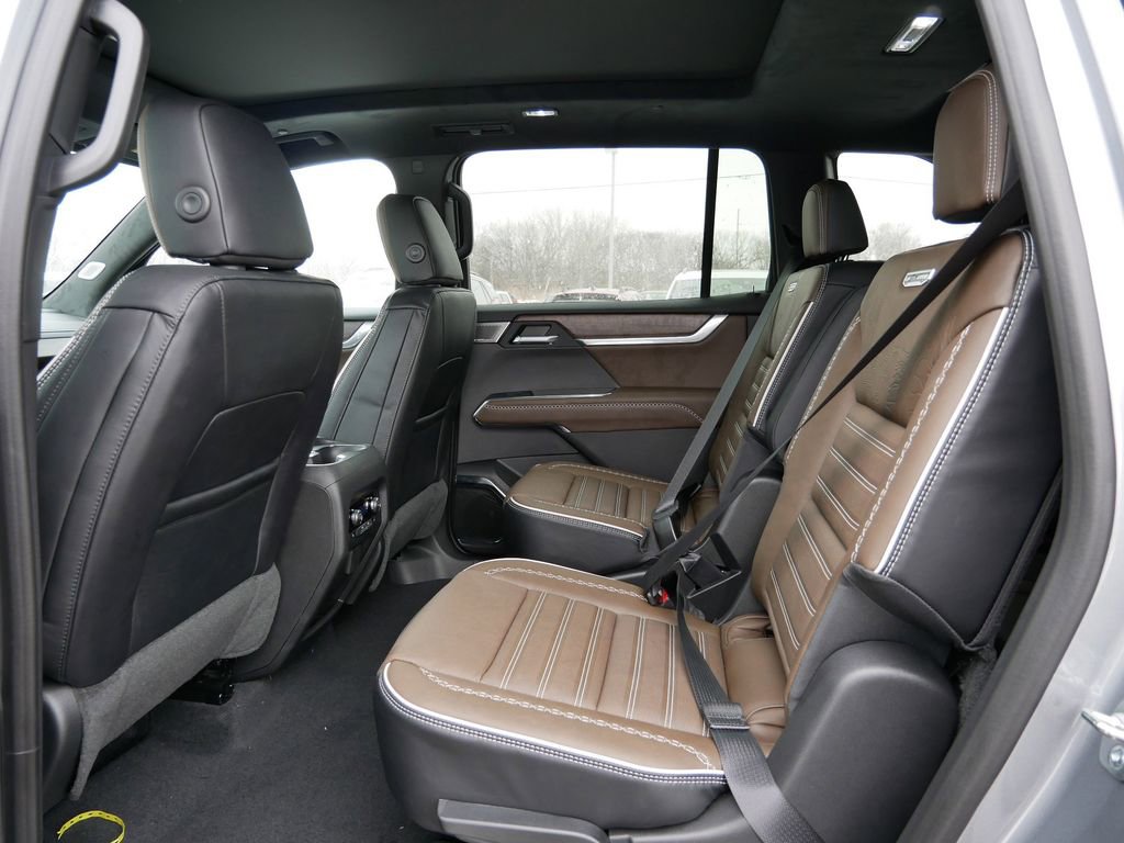 New 2026 GMC Acadia Denali Ultimate AWD/4WD image 8