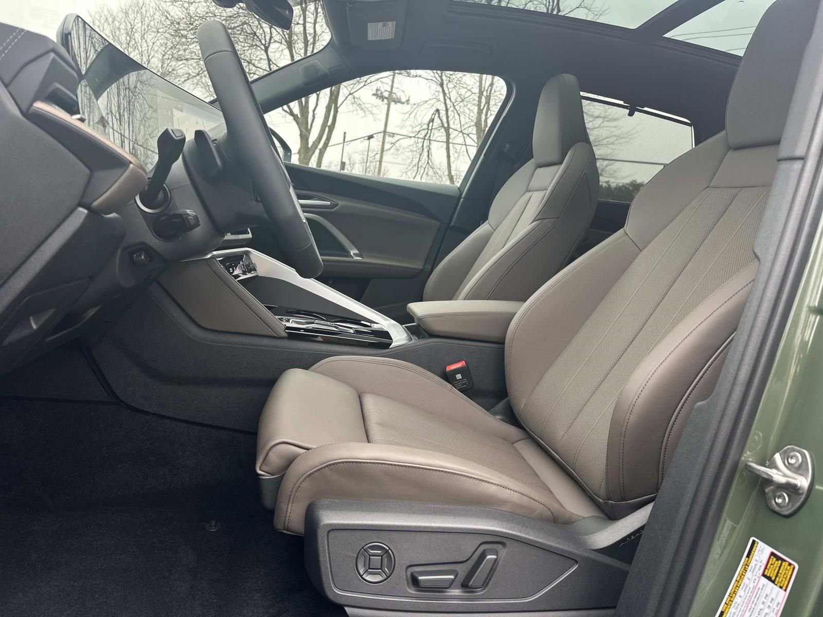 New 2025 Audi Q5 Prestige image 24