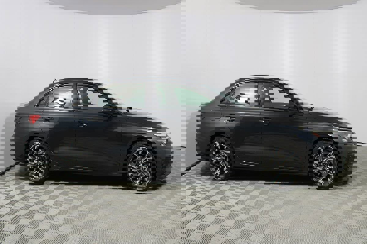 Used 2023 Audi A3 2.0T Premium w/ Convenience Package image 38