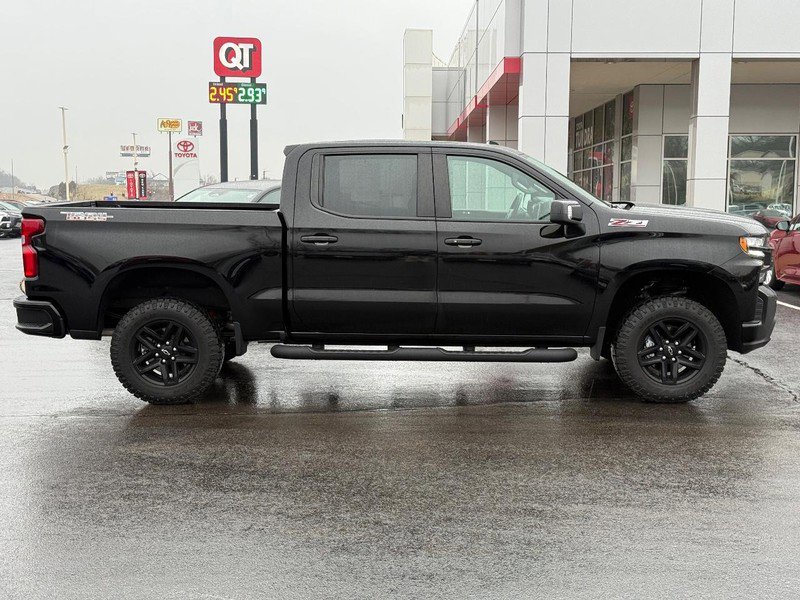 Used 2022 Chevrolet Silverado 1500 LT Trail Boss w/ LT Trail Boss Premium Package image 2