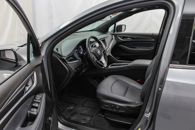 Certified 2024 Buick Enclave Essence w/ Experience Buick Package AWD/4WD image 17