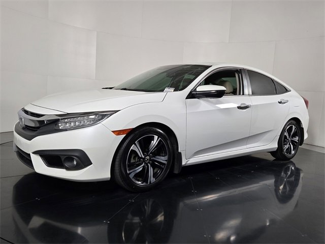Used 2016 Honda Civic Touring image 2