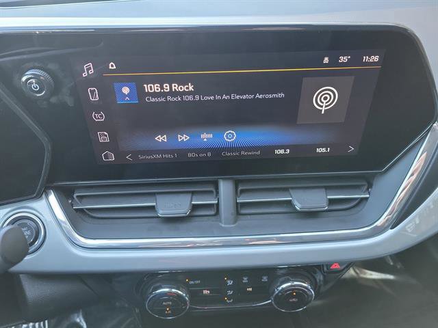 Used 2025 Chevrolet Trax LT image 9