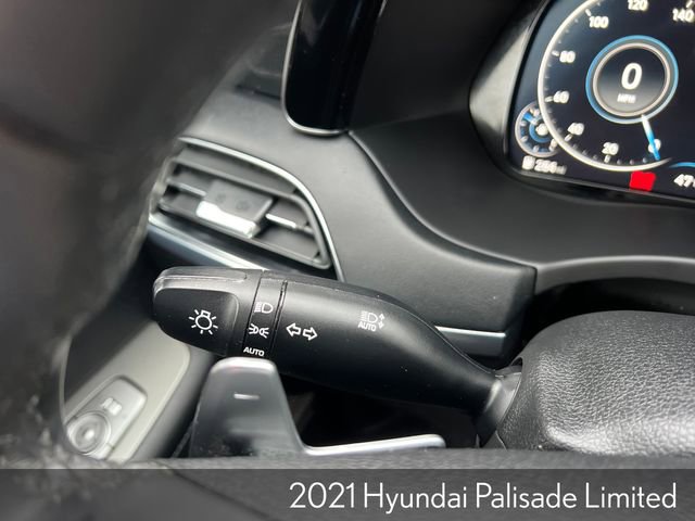 Used 2021 Hyundai Palisade Limited w/ Winter Package image 32