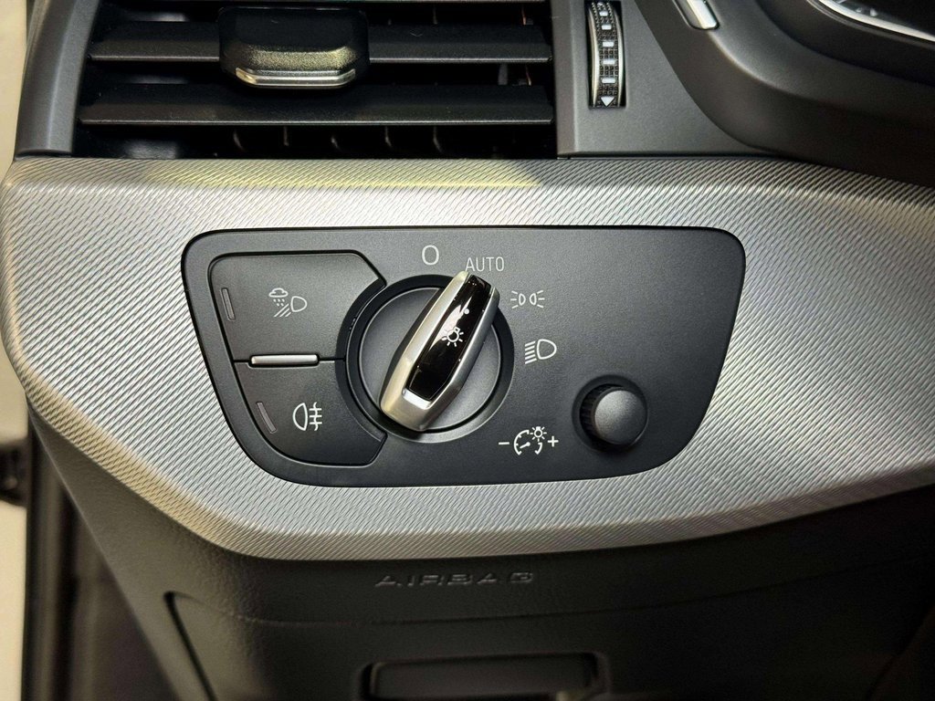 Used 2017 Audi A4 2.0T Premium w/ Audi MMI Navigation Plus image 10