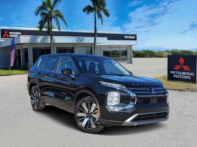 New 2026 Mitsubishi Outlander SE
