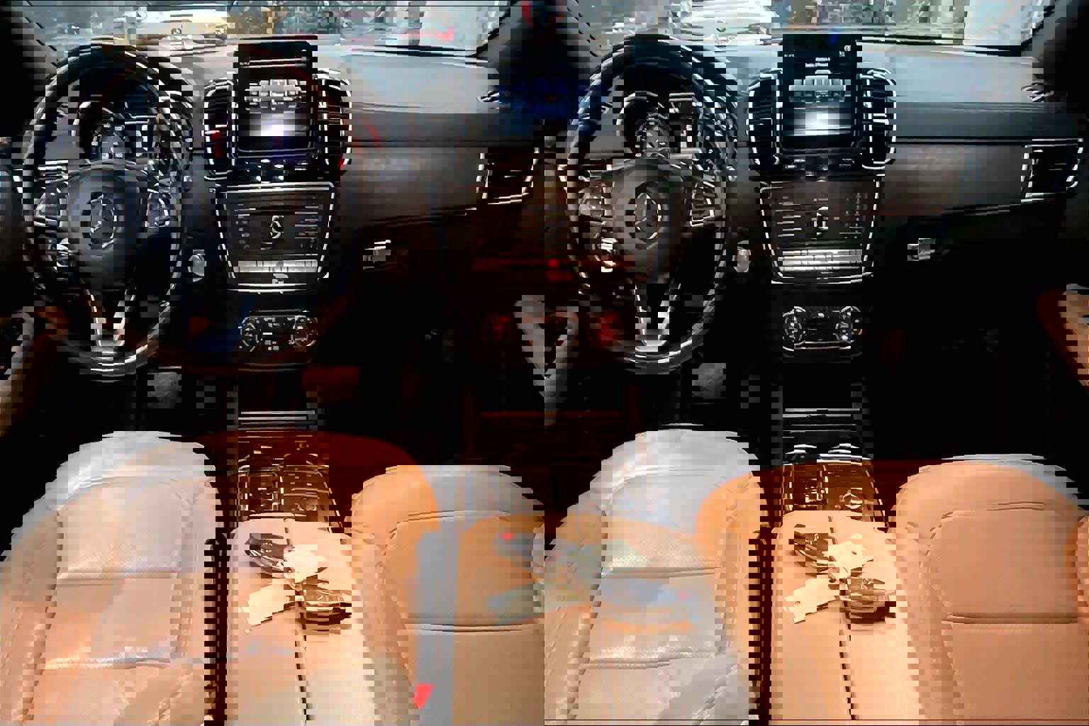 Used 2017 Mercedes-Benz GLS 550 4MATIC image 17