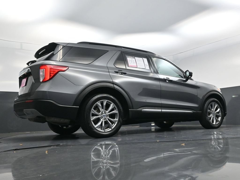 Used 2023 Ford Explorer XLT w/ Equipment Group 202A image 22