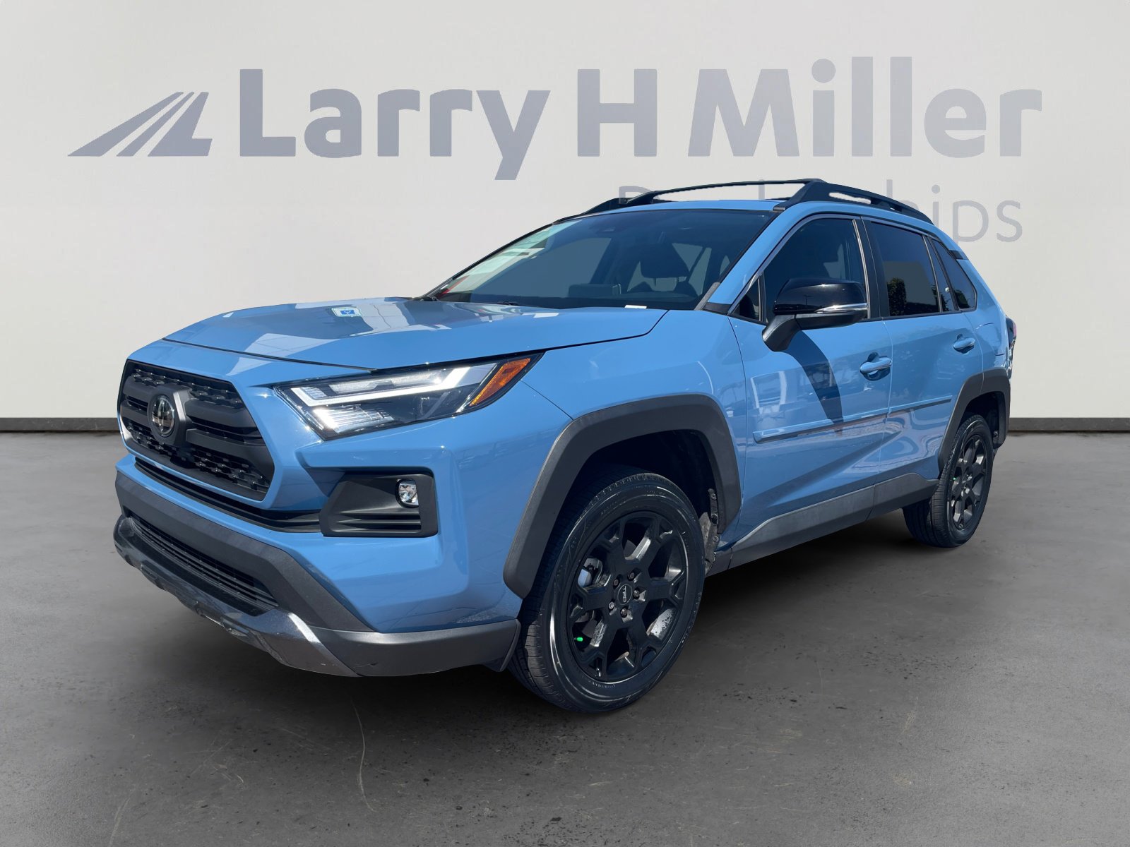 Certified 2022 Toyota RAV4 TRD Off-Road w/ TRD Off-Road Weather Package AWD/4WD image 1