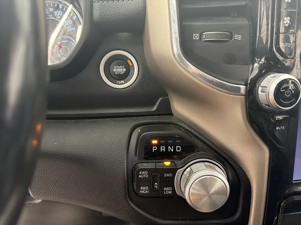 Used 2019 RAM 1500 Laramie AWD/4WD image 35
