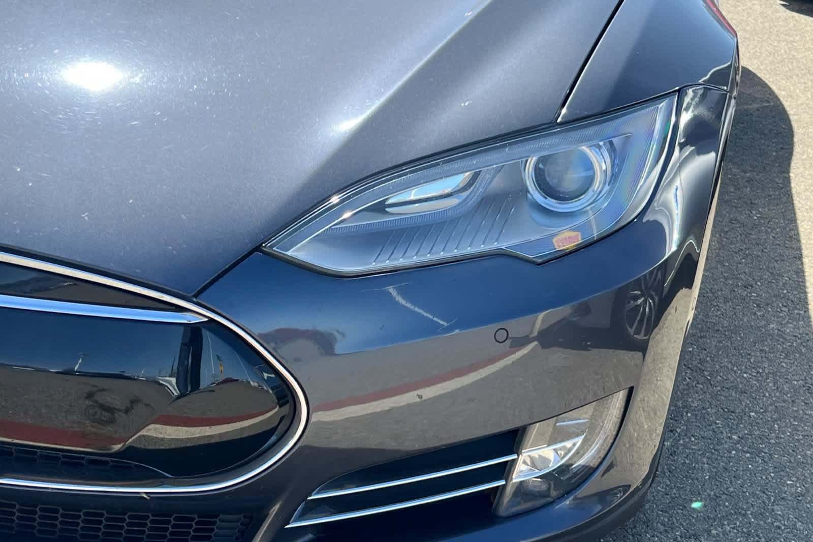 Used 2015 Tesla Model S 85D image 11