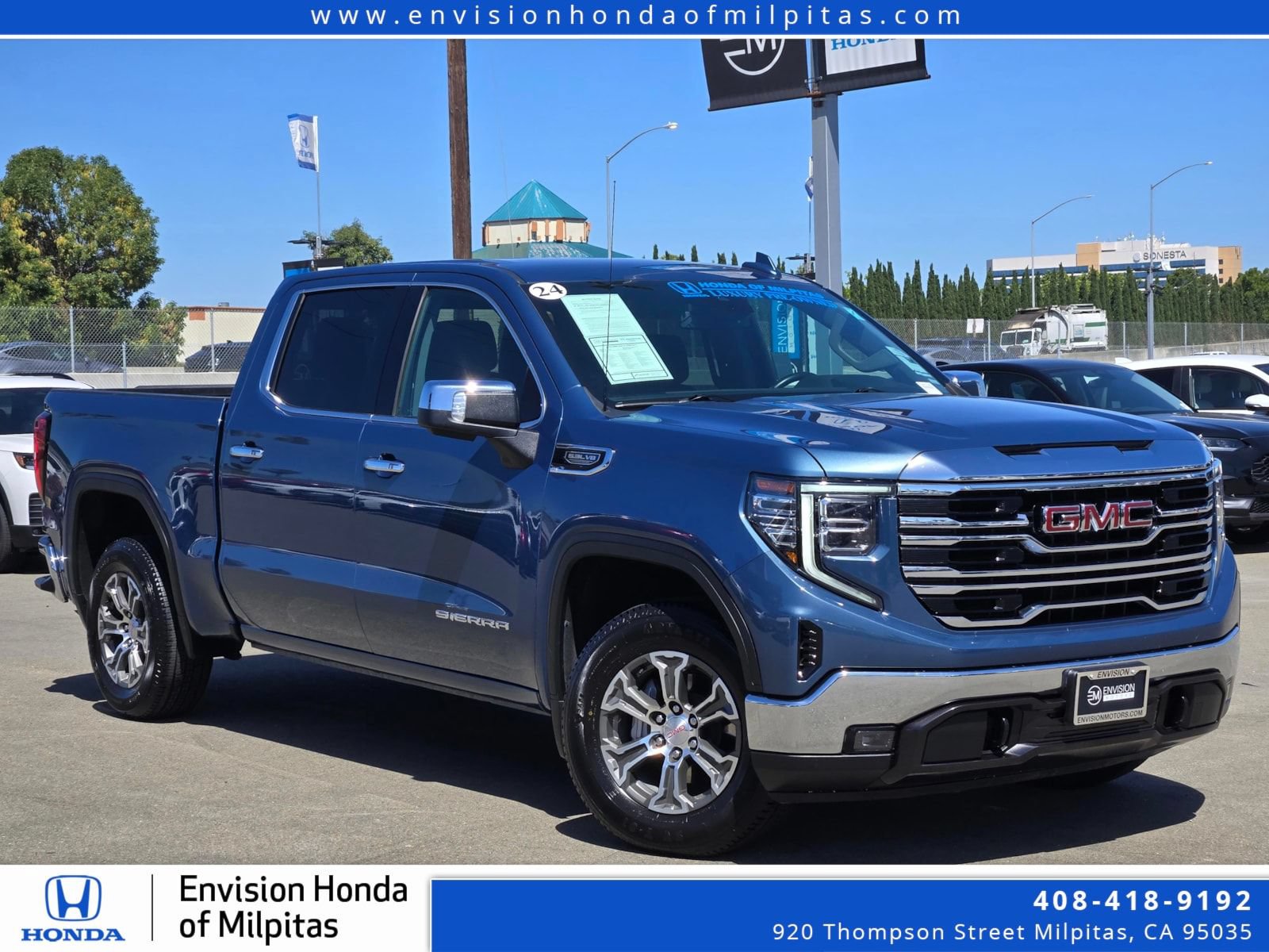 Used 2024 GMC Sierra 1500 SLT RWD image 1