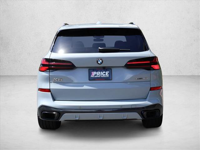 Used 2024 BMW X5 xDrive40i w/ M Sport Package AWD/4WD image 9