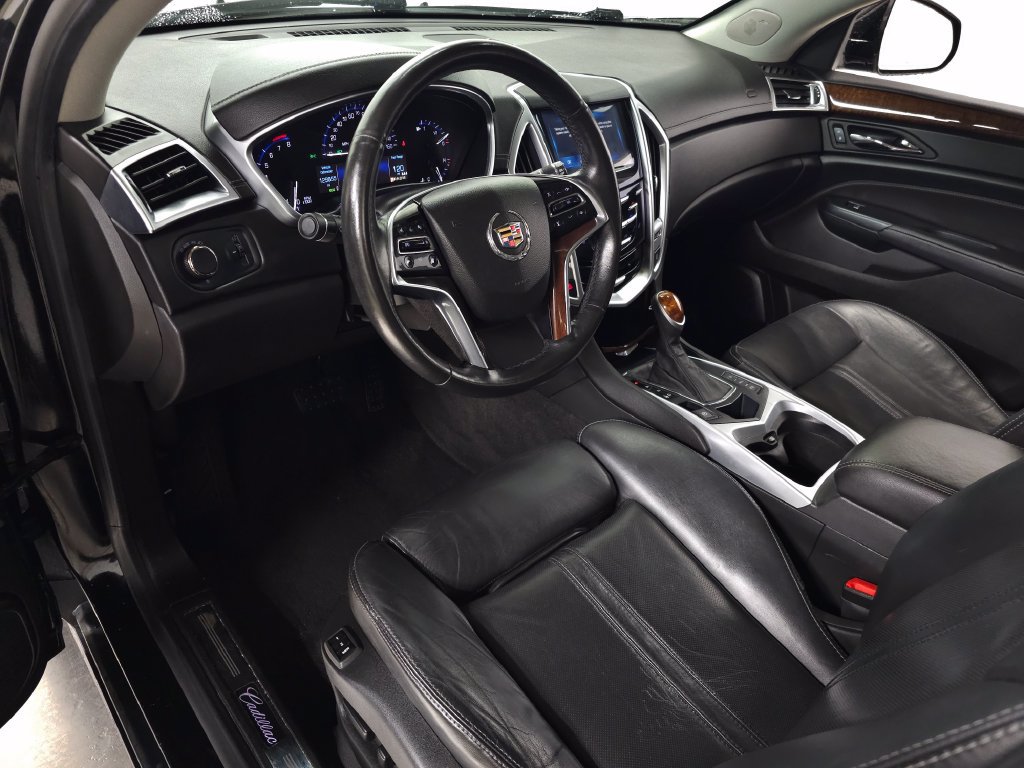 Used 2016 Cadillac SRX Luxury w/ Driver Awareness Package FWD image 13