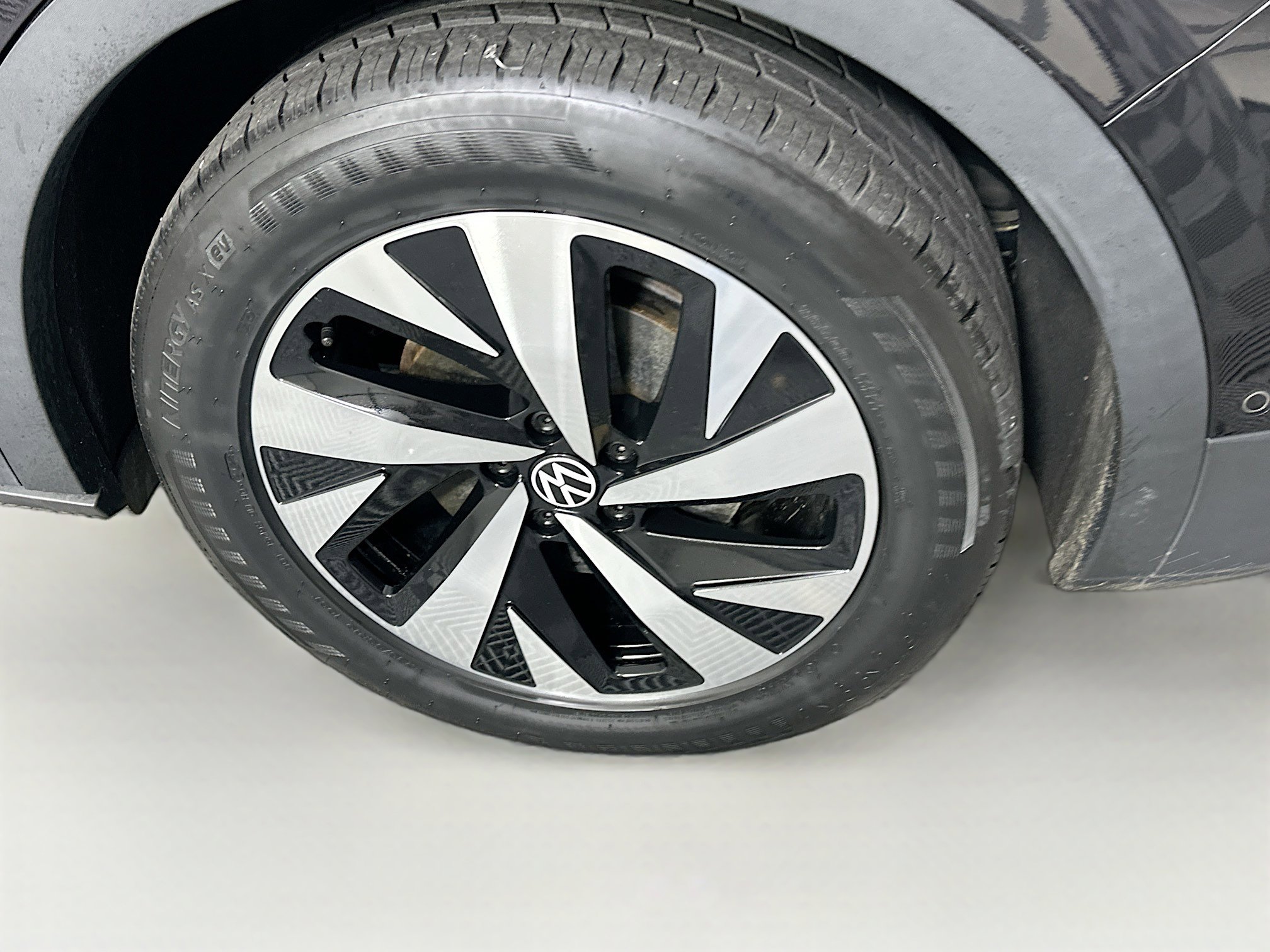 Used 2024 Volkswagen ID.4 2WD image 11