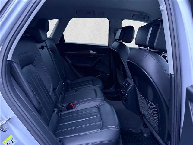 Used 2023 Audi Q5 2.0T Premium w/ Convenience Package image 19