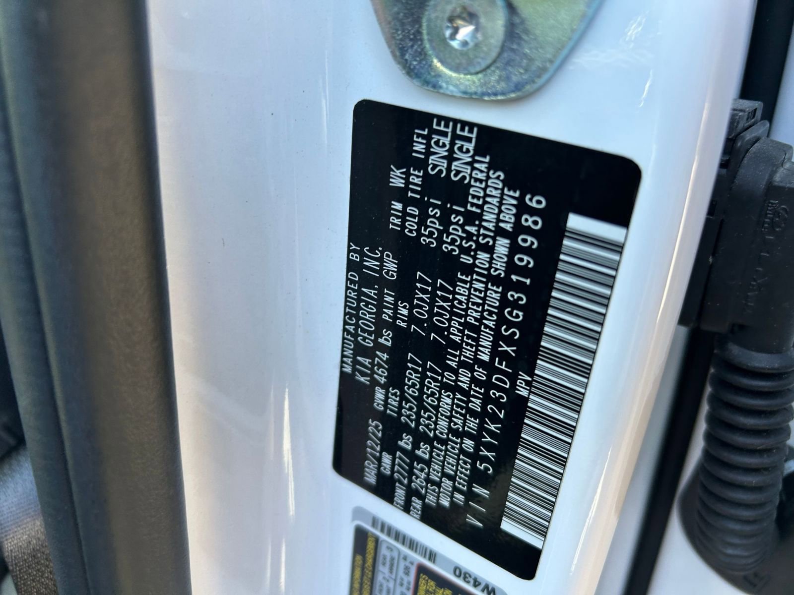 Used 2025 Kia Sportage LX image 10