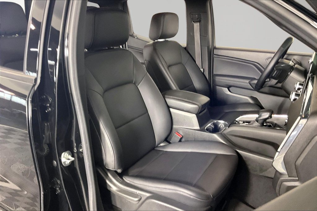 Used 2024 GMC Canyon Elevation w/ Elevation Premium Package AWD/4WD image 26
