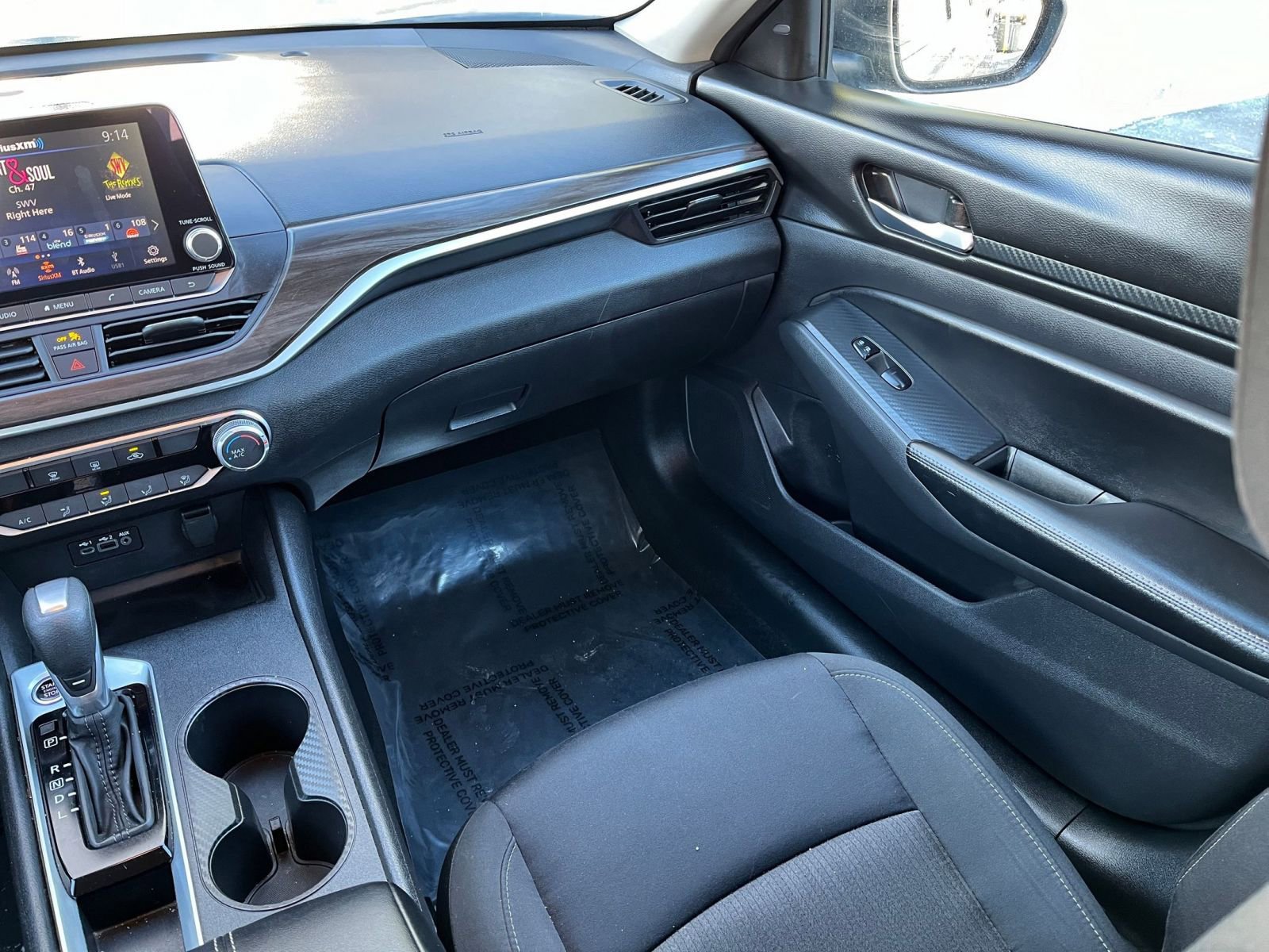 Used 2025 Nissan Altima 2.5 SV image 31