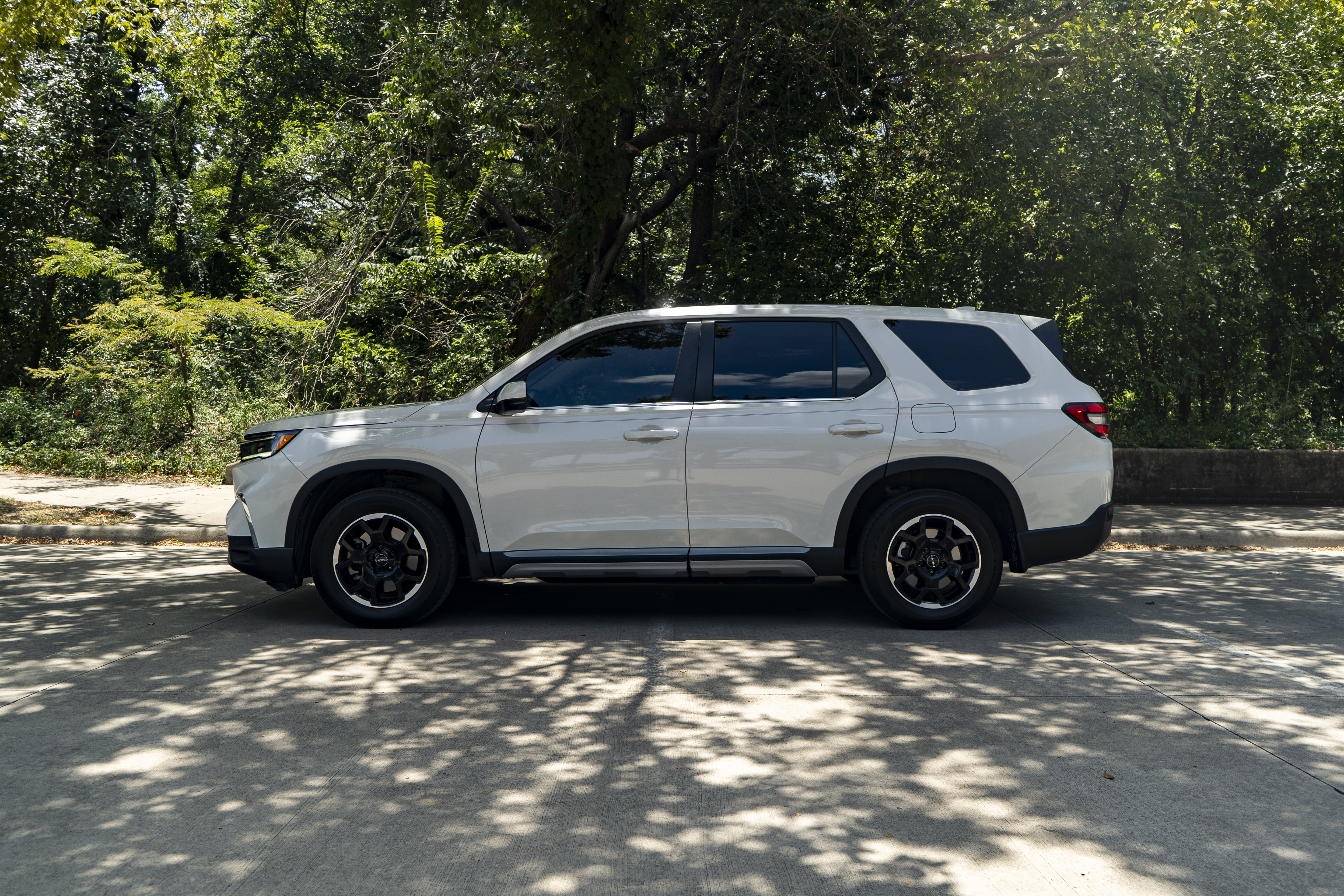 Certified 2025 Honda Pilot EX-L image 6