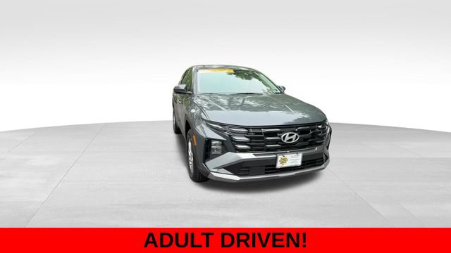 Used 2026 Hyundai Tucson SE AWD/4WD image 2