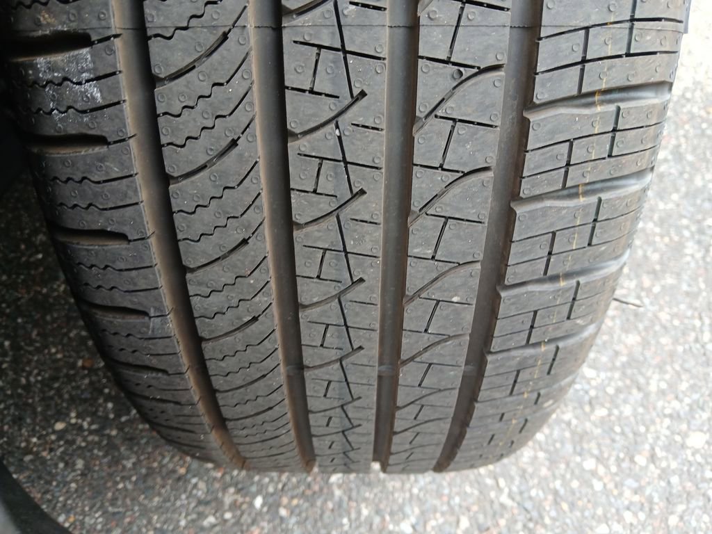 New 2025 Volkswagen Tiguan SE R-Line image 27