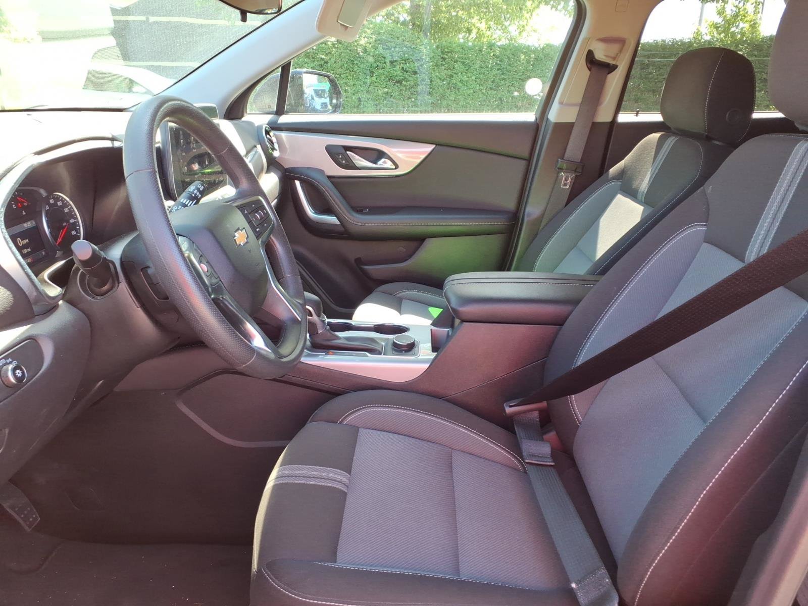 Used 2025 Chevrolet Blazer LT FWD image 25