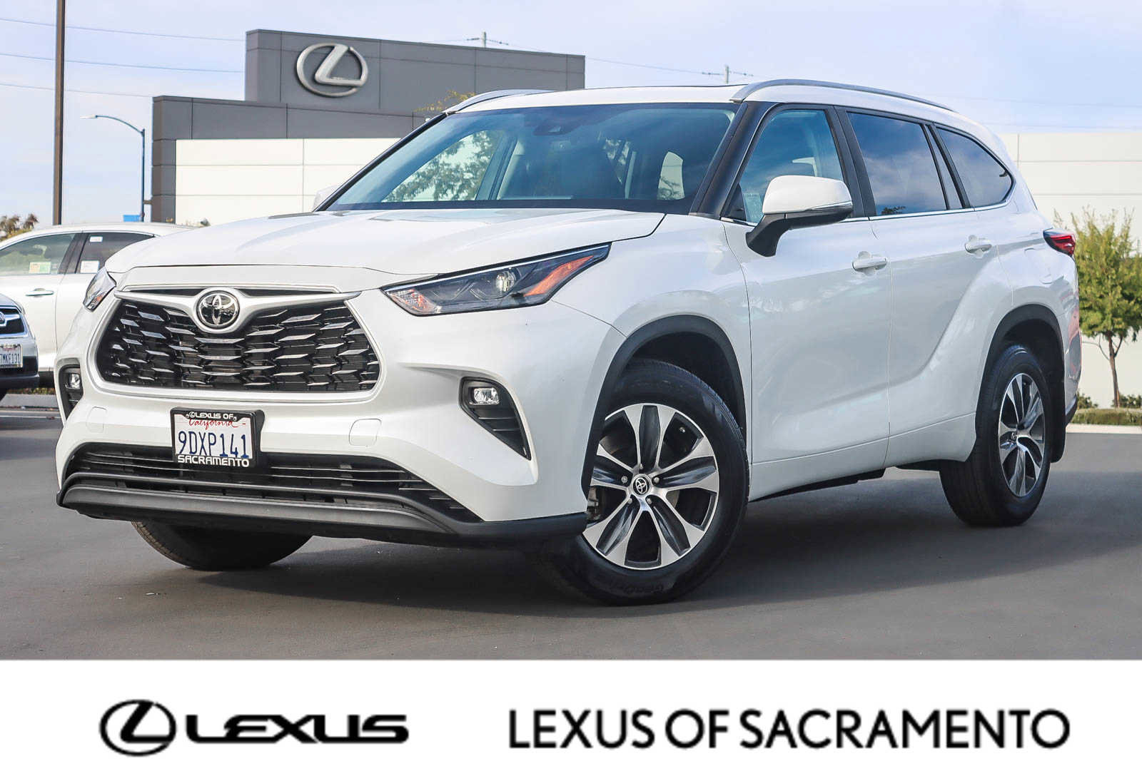 Used 2023 Toyota Highlander XLE