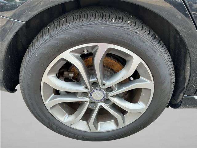 Used 2015 Mercedes-Benz C 300 4MATIC Sedan image 9