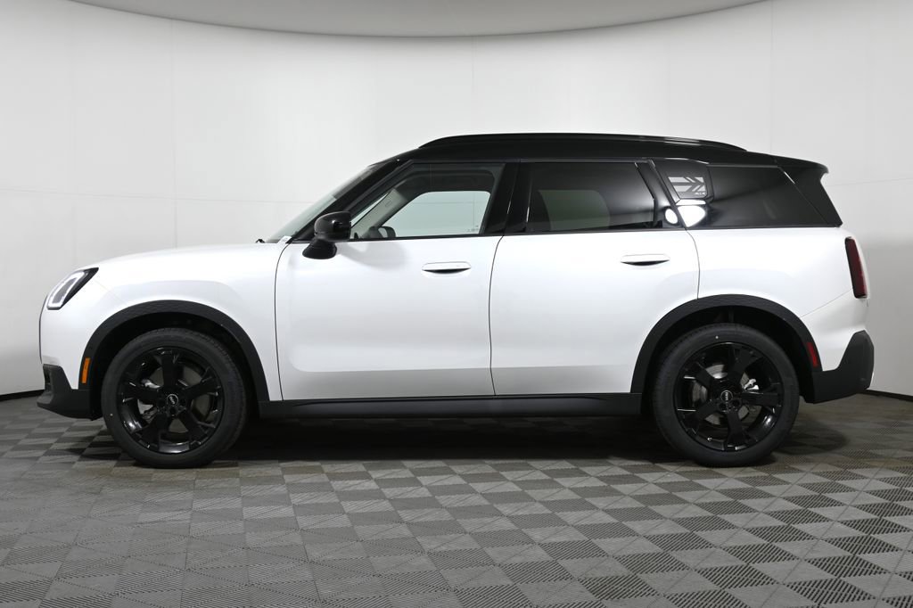 Used 2025 MINI Cooper Countryman S image 2