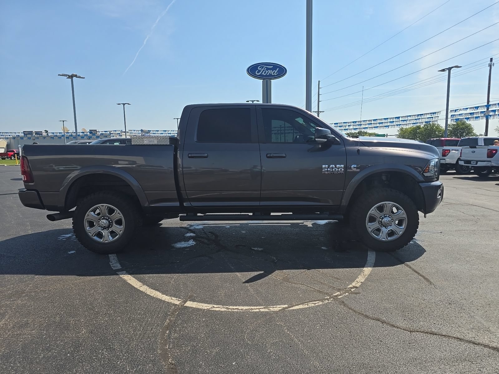Used 2018 RAM 2500 Laramie w/ Sport Appearance Group AWD/4WD image 4