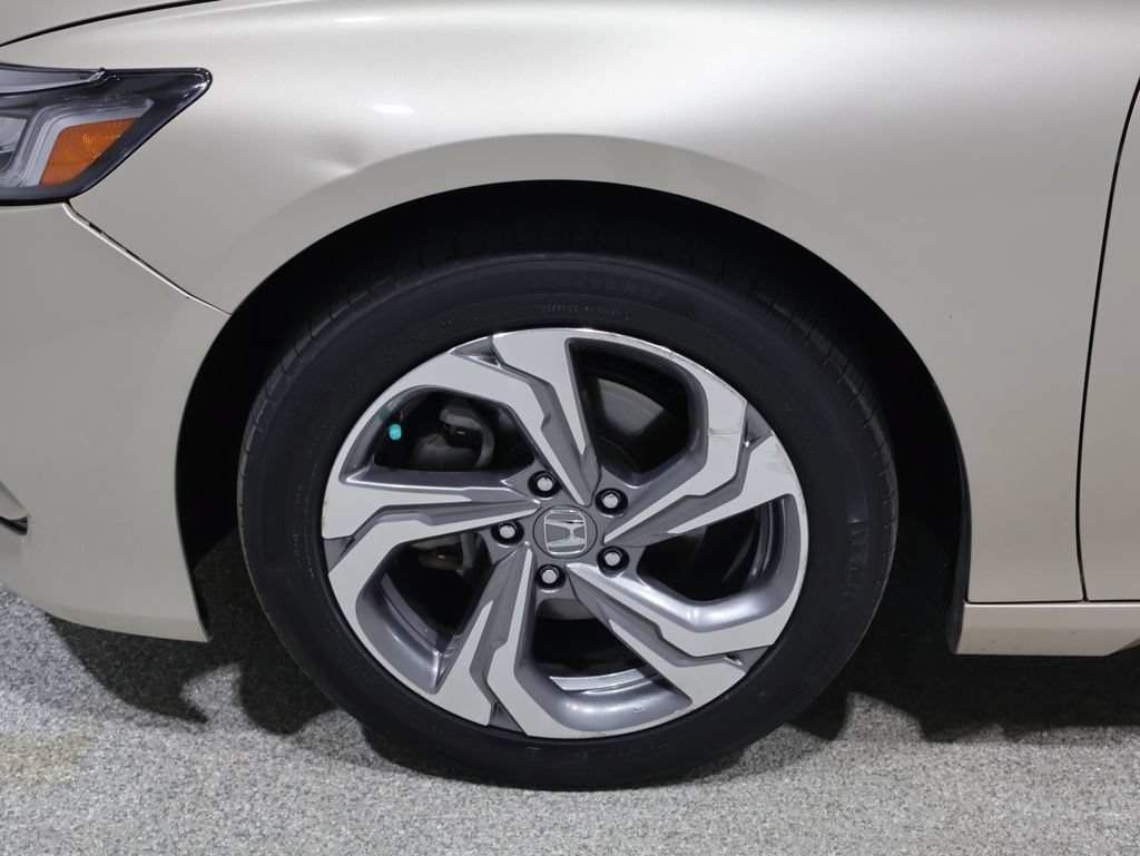 Used 2019 Honda Accord EX image 8