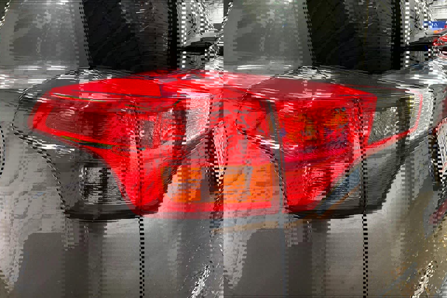 Used 2015 Toyota RAV4 LE image 31