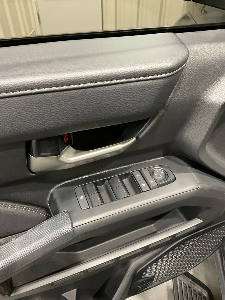 Used 2024 Toyota Tacoma Limited image 7