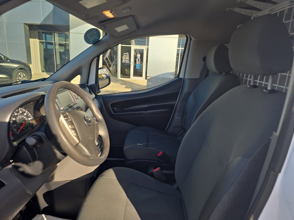 Used 2021 Nissan NV200 S image 19