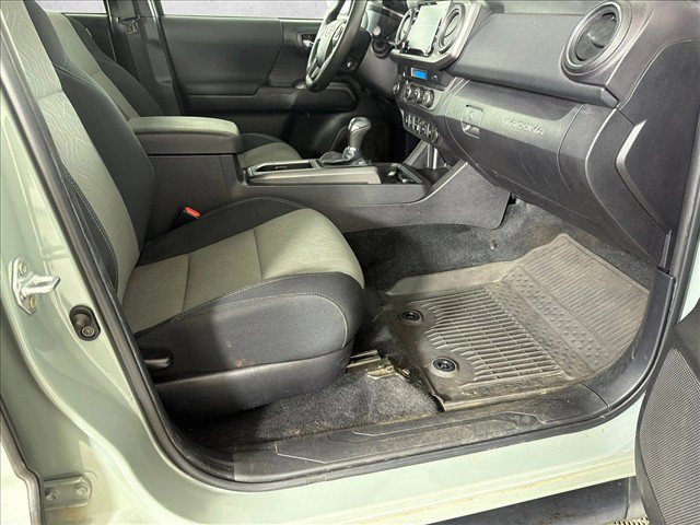 Used 2023 Toyota Tacoma TRD Off-Road w/ Technology Package RWD image 13