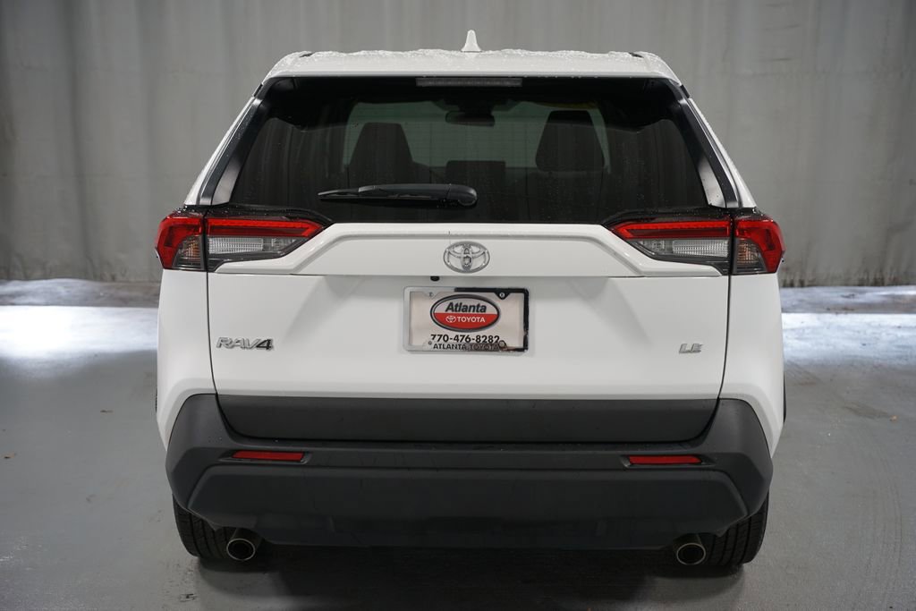 Used 2022 Toyota RAV4 LE image 7