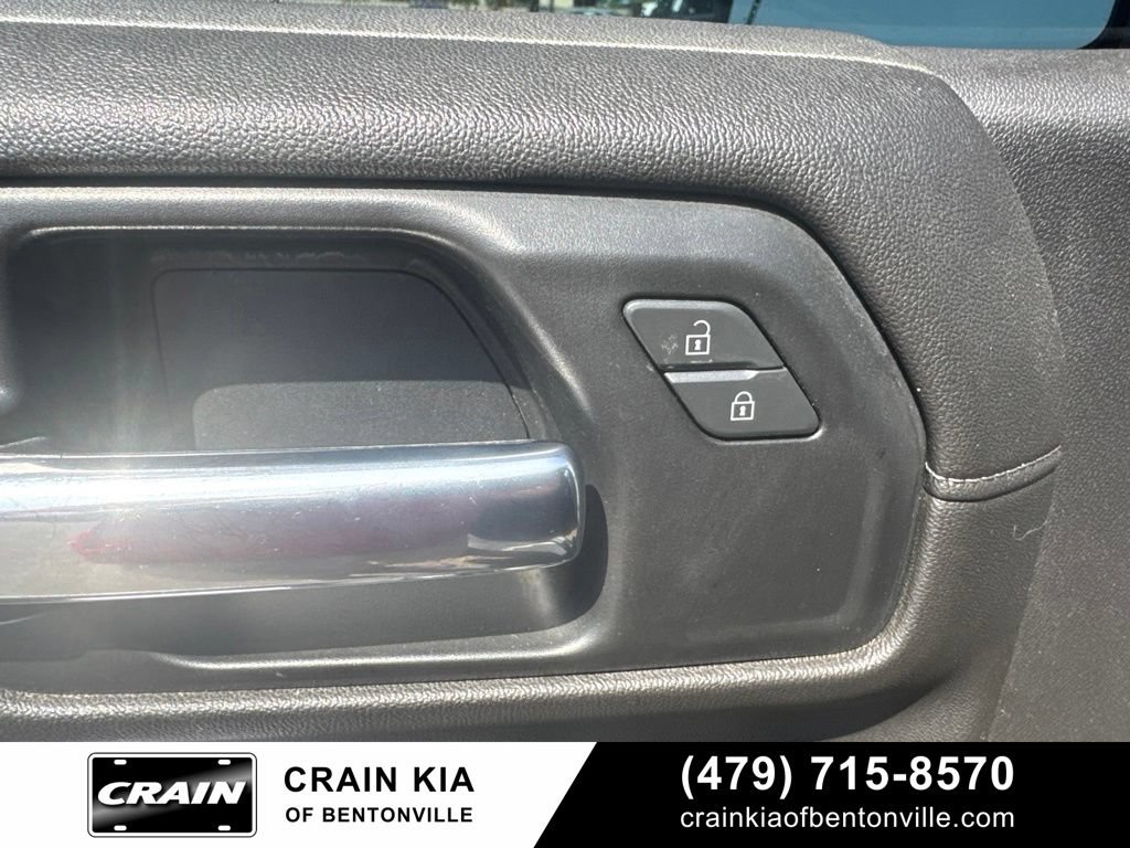 Used 2020 Chevrolet Silverado 1500 LT Trail Boss AWD/4WD image 13