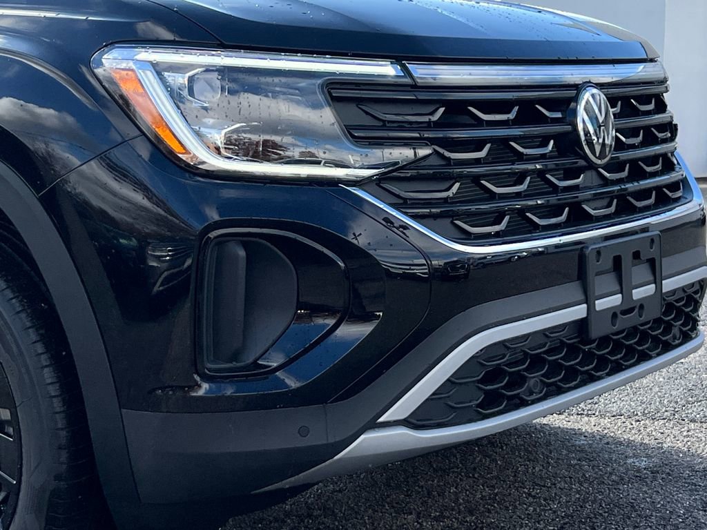 New 2026 Volkswagen Atlas Cross Sport SE image 2