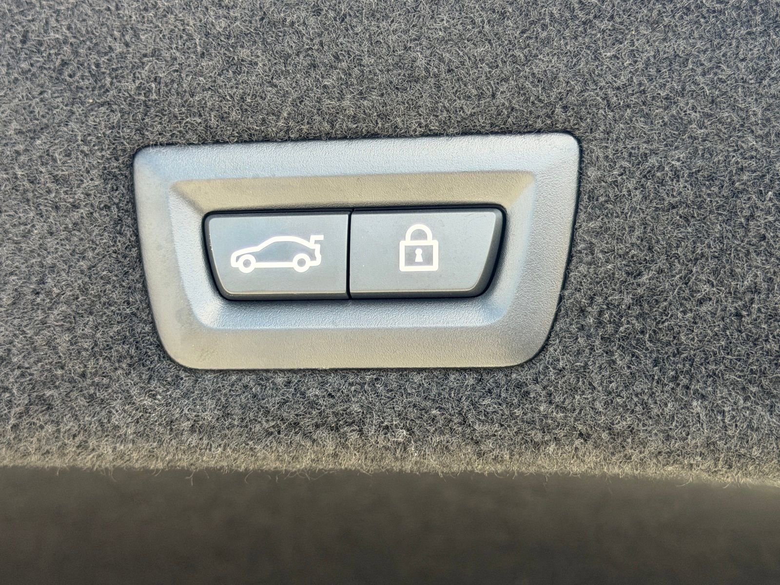 Certified 2022 BMW 750i xDrive image 18