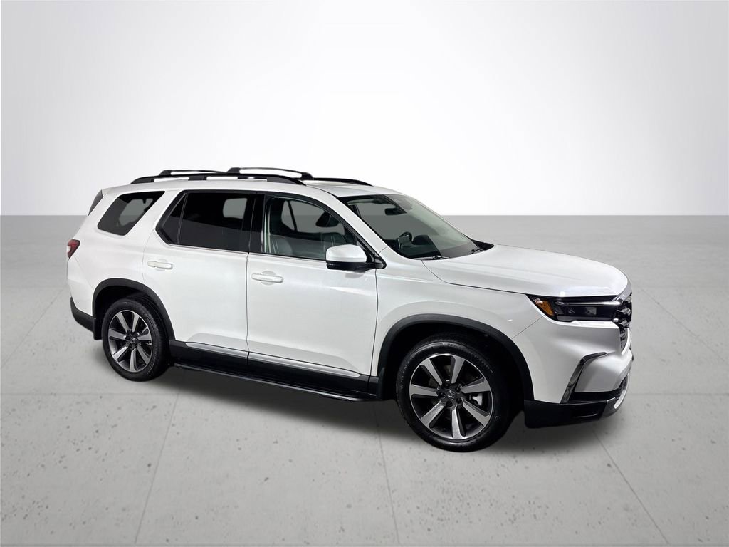 Used 2023 Honda Pilot Elite image 4