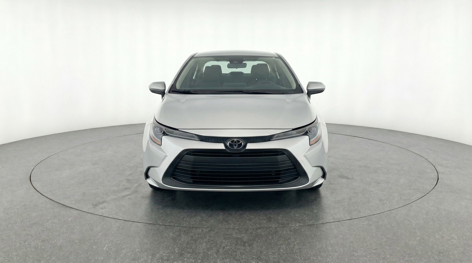 Used 2025 Toyota Corolla LE FWD image 2