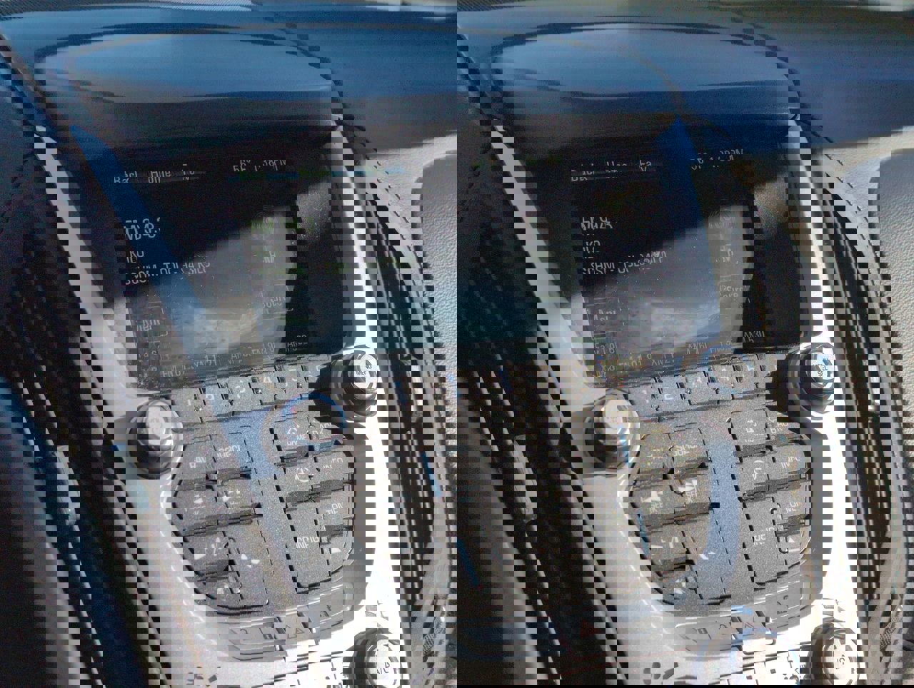 Used 2015 Chevrolet Equinox LT w/ Driver Convenience Package image 19