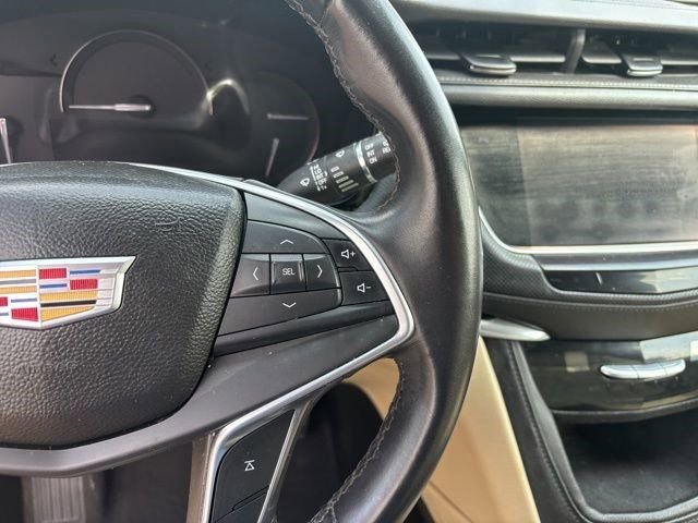 Used 2017 Cadillac XT5 FWD w/ LPO, Wheel Lock Package image 18