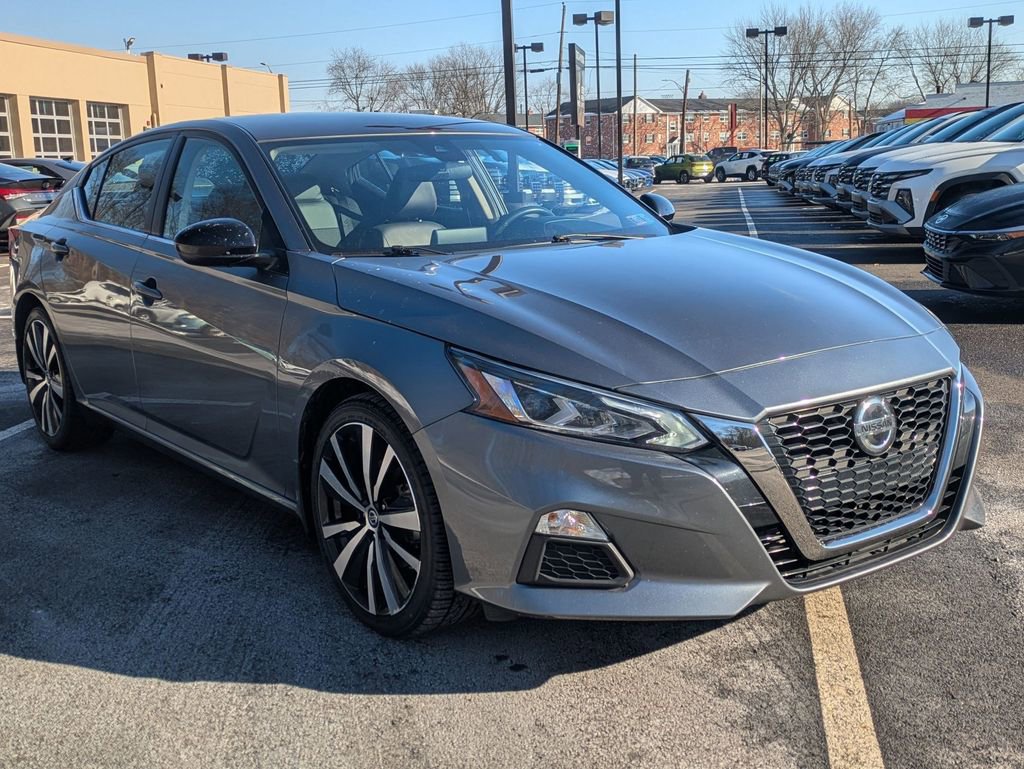 Used 2022 Nissan Altima 2.5 SR image 3